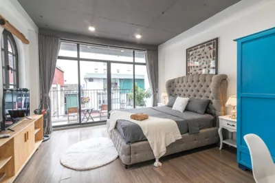 Studio mit Balkon — SaziHome Le Thanh Tong Hanoi